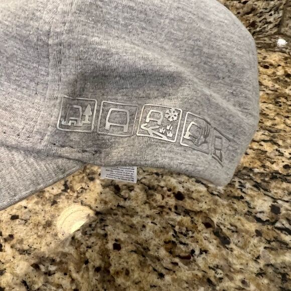 Gray Cap - Picture 3 of 5